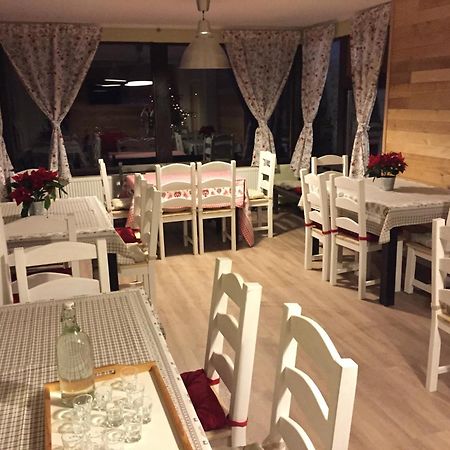 Hotel Talhaus Vişeu de Sus Zewnętrze zdjęcie