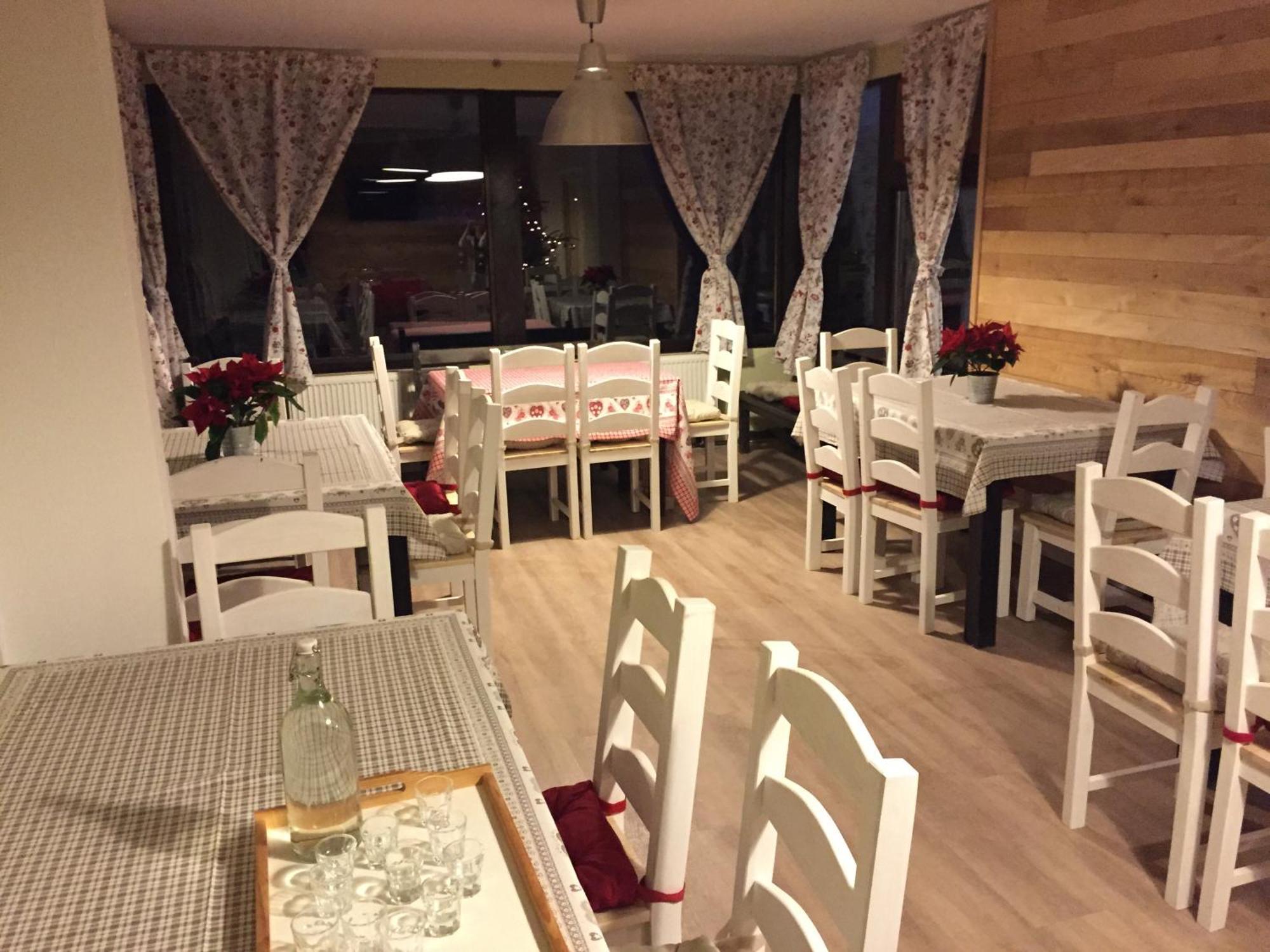 Hotel Talhaus Vişeu de Sus Zewnętrze zdjęcie